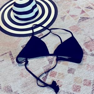 Lululemon Beach Break triangle bikini top 🖤